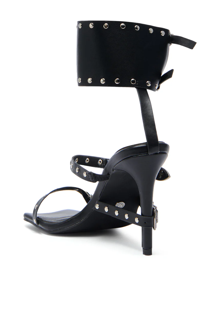 AZALEA WANG AYBARS BLACK CUFFED SANDAL WITH WESTERN HARDWARE SANDAL - Image 6