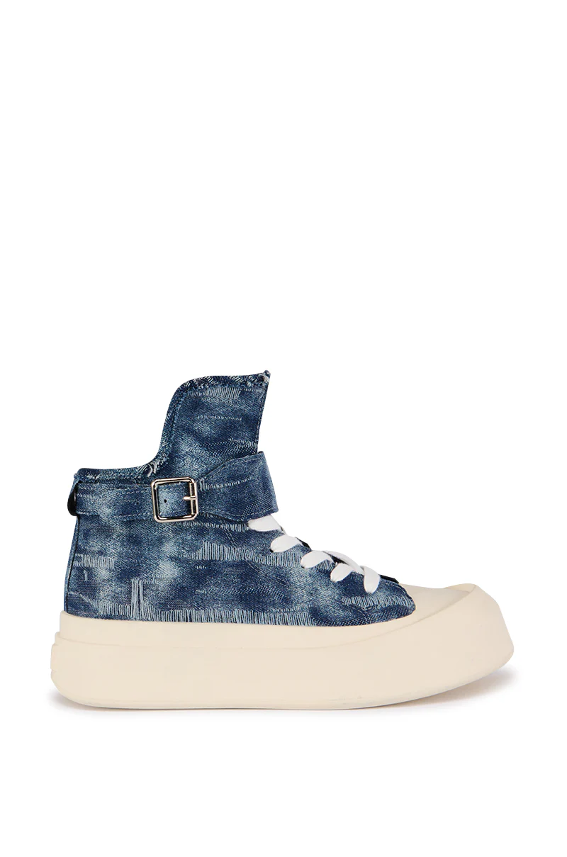 AZALEA WANG BRINLEIGH BRUGUNDY SNEAKER - Image 2