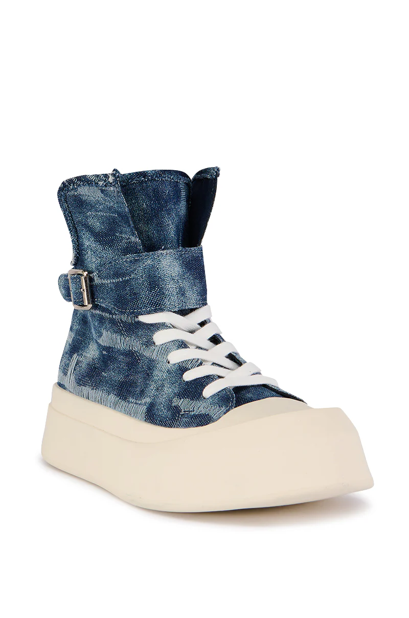 AZALEA WANG BRINLEIGH BRUGUNDY SNEAKER - Image 3