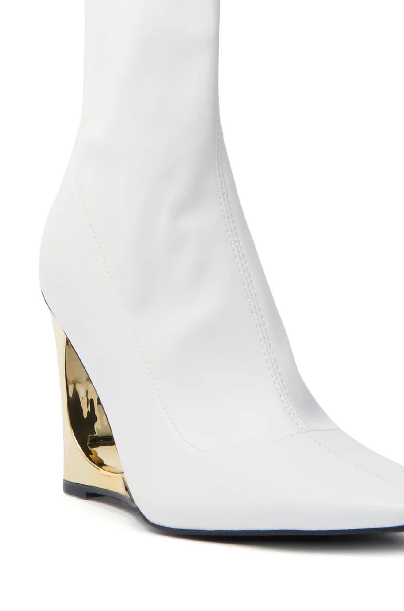 AZALEA WANG BRIXHAM WHITE BOOTIE WITH NOVELTY HEEL - Image 6