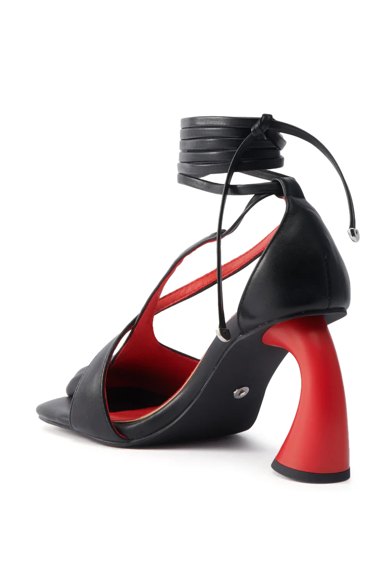 AZALEA WANG BUIKY BLACK AND RED PUMP - Image 7