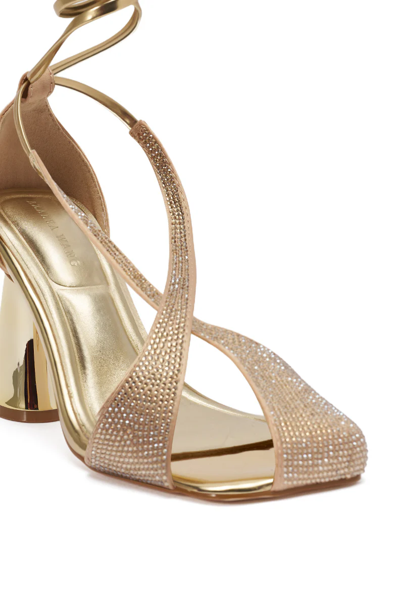 AZALEA WANG BUILANY GOLD RHINESTONE CHUNKY PUMP - Image 9