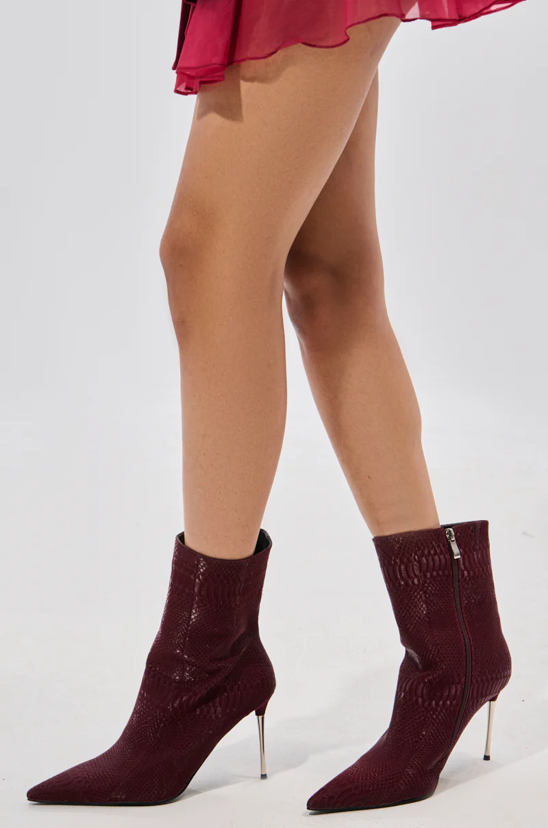 AZALEA WANG CALEAN BURGUNDY BOOTIE - Image 3