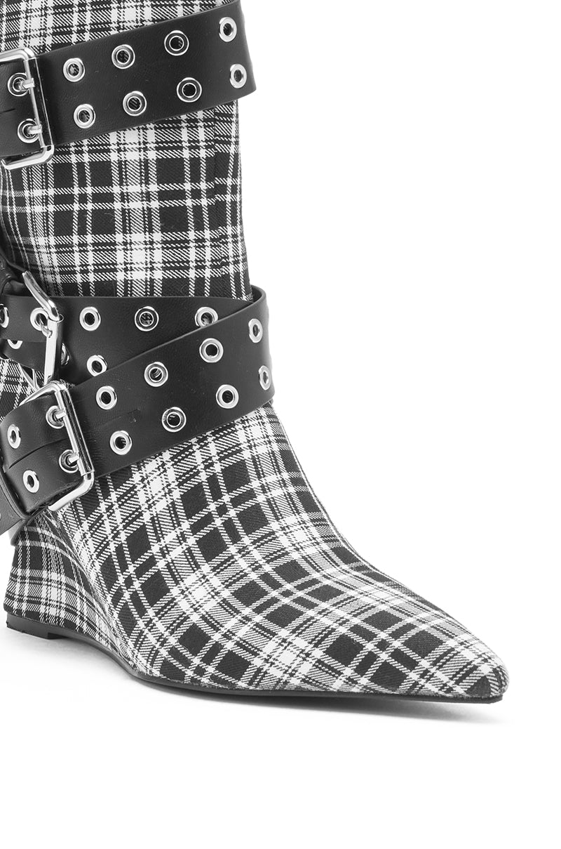 AZALEA WANG CHALKIS BLACK WHITE PLAID BUCKLE WEDGE BOOTIE - Image 9