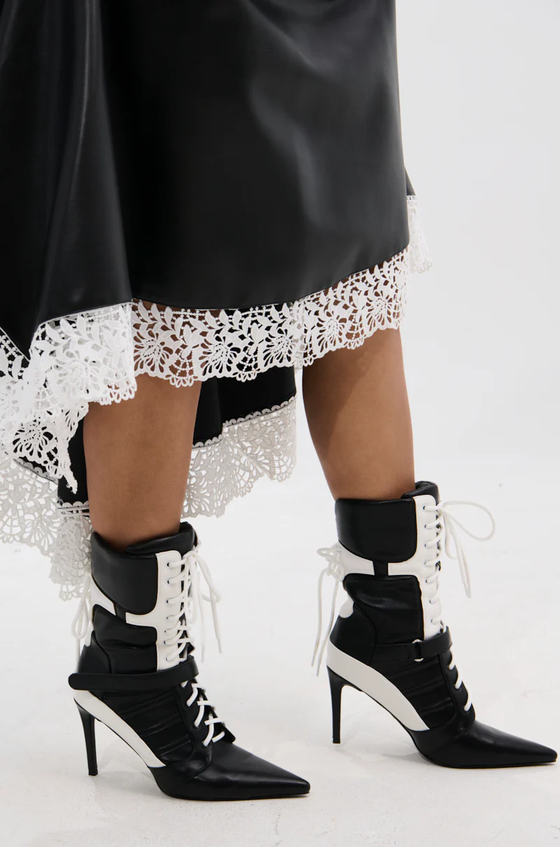 AZALEA WANG CHAUSIKU BLACK SPORTY BOOTIE - Image 3