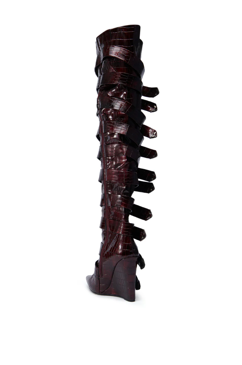 AZALEA WANG CINZIA RED WEDGE BOOT WITH BUCKLE DETAIL - Image 7