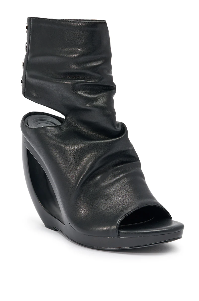 AZALEA WANG CIRCOS BLACK WEDGE BOOTIE - Image 4