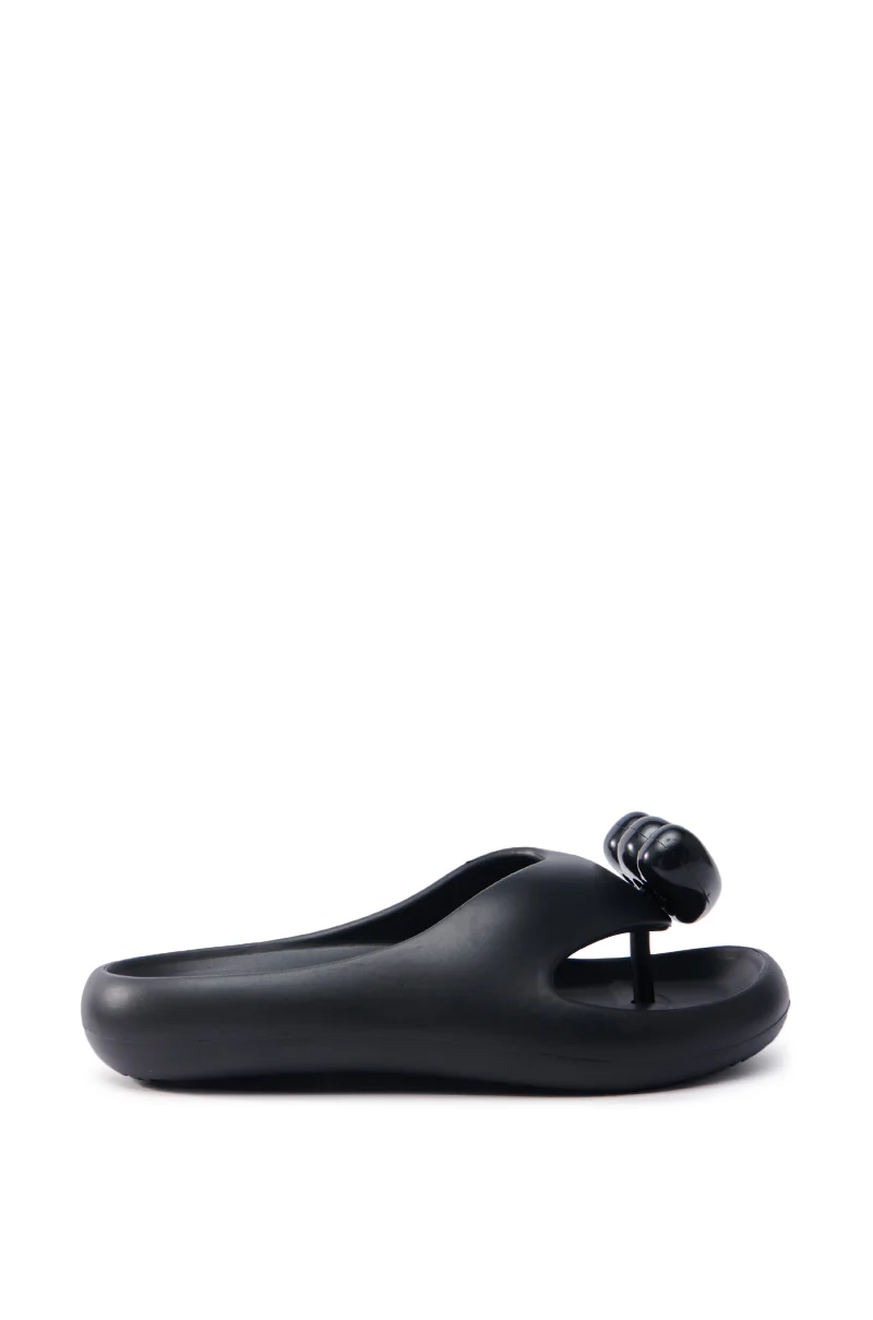 AKIRA COMPASSION BLACK SANDAL - Image 4