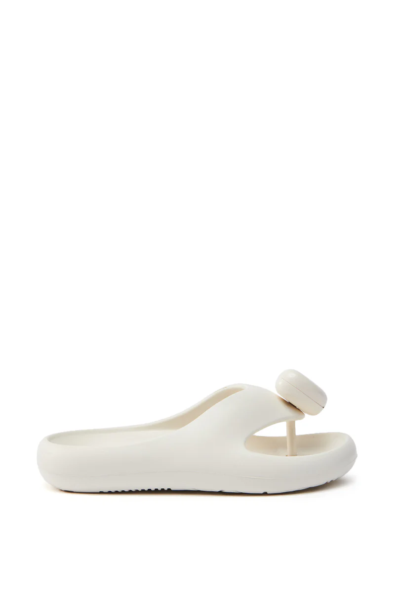 AKIRA COMPASSION WHITE SANDAL - Image 3