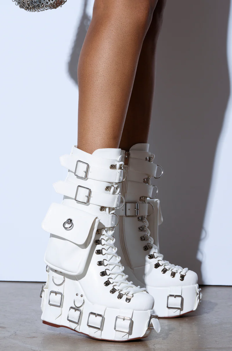 AZALEA WANG ELOWYN WHITE EDGY WEDGE BOOT - Image 3