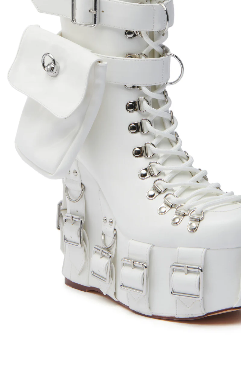 AZALEA WANG ELOWYN WHITE EDGY WEDGE BOOT - Image 7
