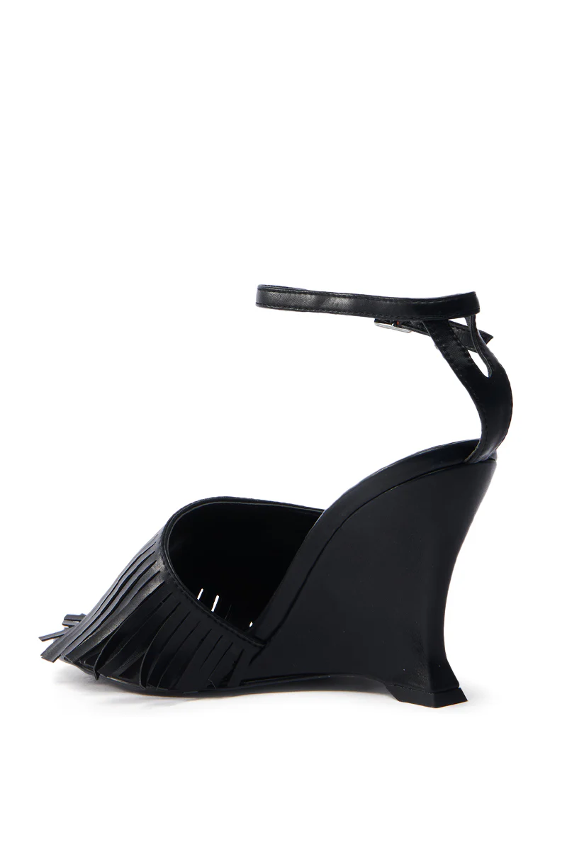 AZALEA WANG FASCIA BLACK FRINGE WEDGE SANDAL - Image 6