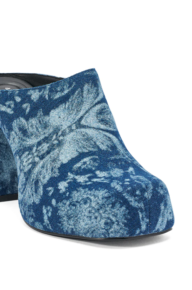 AZALEA WANG FLOREA DENIM PRINT MULE - Image 7