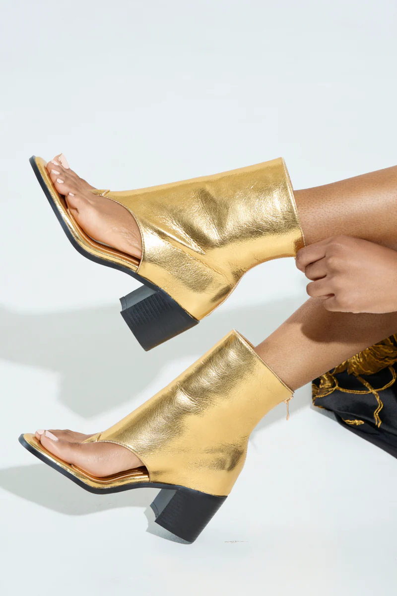 AZALEA WANG GOLD CHUNKY SANDAL - Image 3