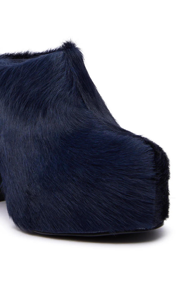 AZALEA WANG GOLDING NAVY PONY HAIR CHUNKY PUMP - Image 8