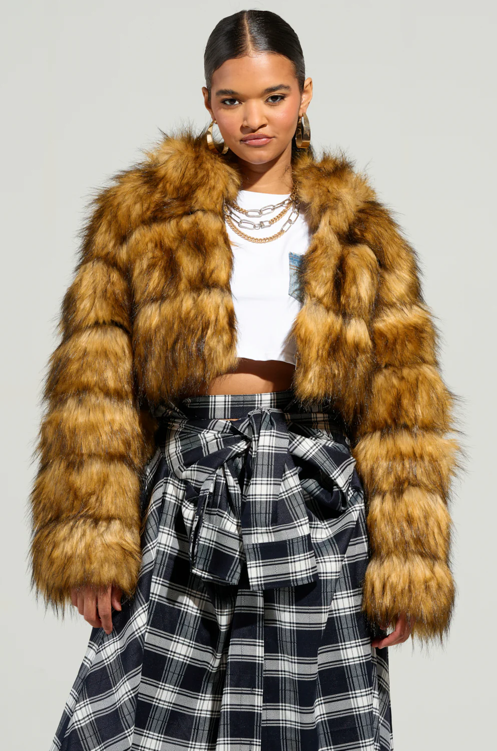 GRACELLE FAUX FUR CROPPED JACKET - Image 3