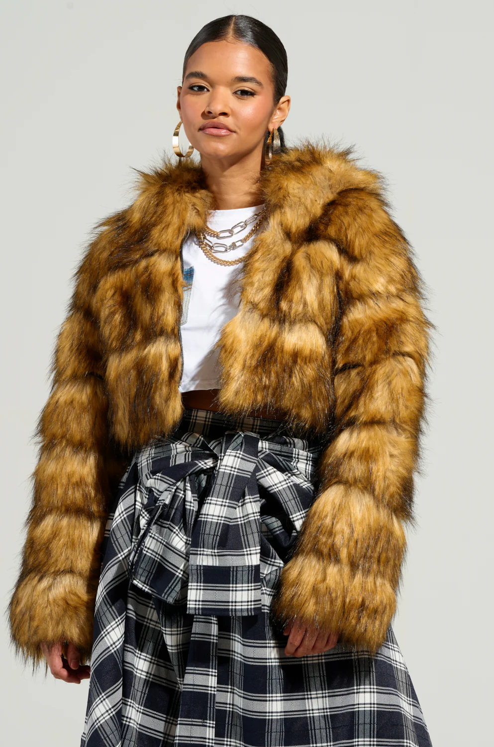 GRACELLE FAUX FUR CROPPED JACKET - Image 5