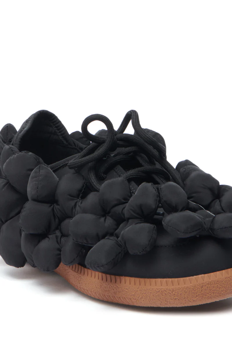 AZALEA WANG GREYI BLACK PUFF FLORAL FLAT SNEAKER - Image 7