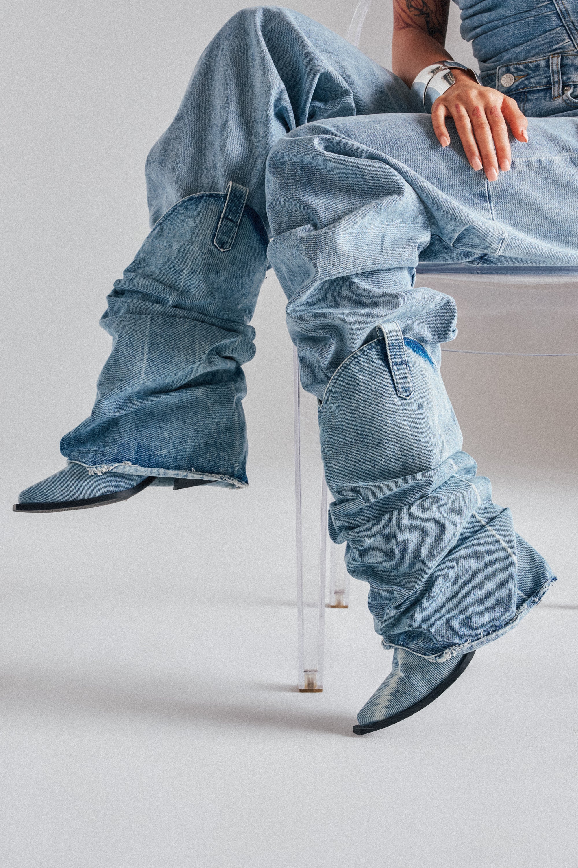 AZALEA WANG HAWSTON DENIM WESTERN FOLD-OVER BOOT - Image 4