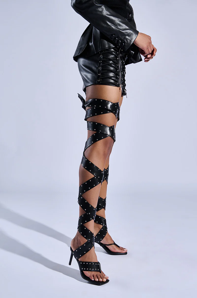 AZALEA WANG HOWLITE BLACK STUDDED STRAPPED SANDAL - Image 9