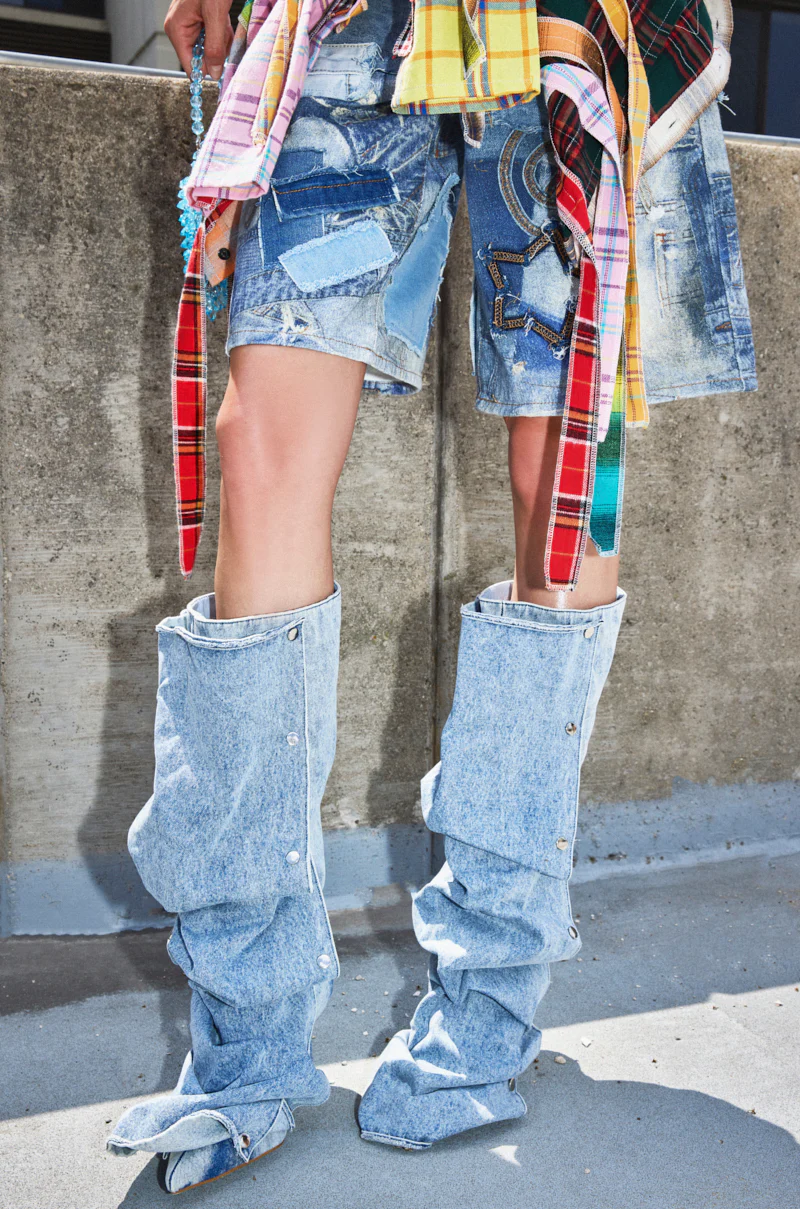 AZALEA WANG IMOGINE DENIM SNAP BOOT - Image 2