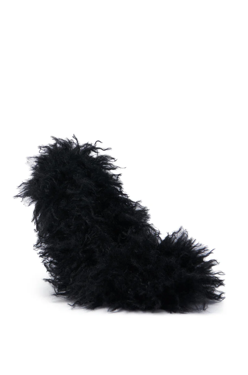 AZALEA WANG JAMEELA BLACK FUR STILETTO PUMP - Image 6