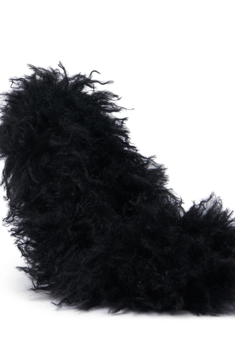 AZALEA WANG JAMEELA BLACK FUR STILETTO PUMP - Image 8