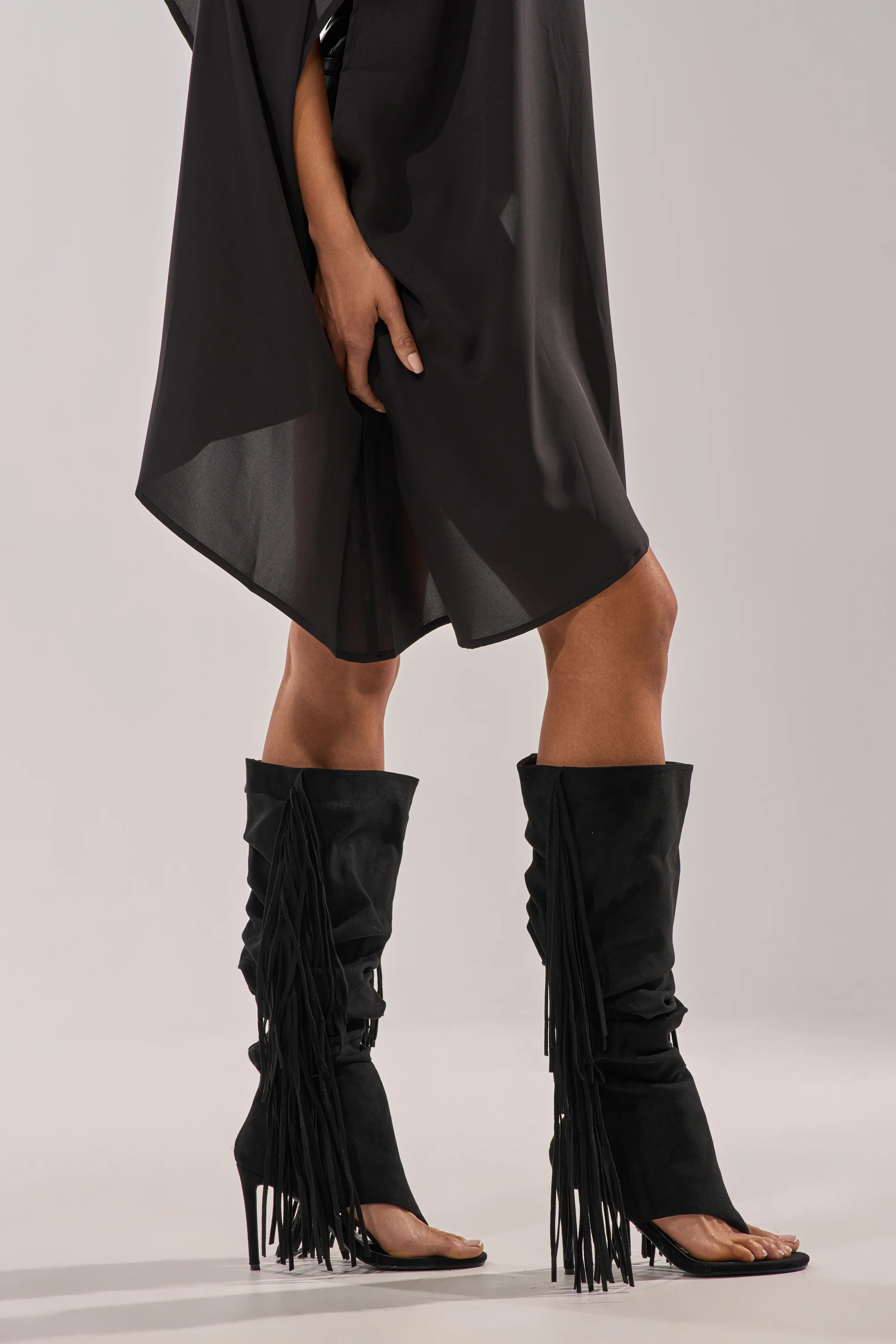 AZALEA WANG JOHANNA BLACK FRINGE GLADIATOR SANDAL - Image 2