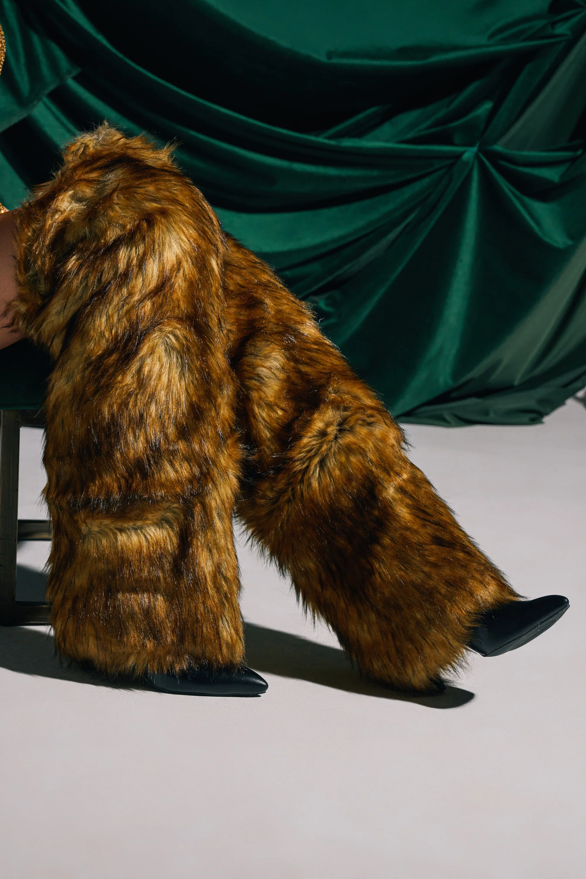 AZALEA WANG LANGLEYE BROWN THIGH HIGH FUR LUXE BOOT - Image 3