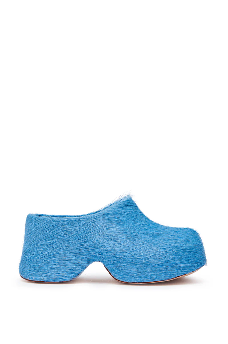 AZALEA WANG LEESHA BLUE PONY HAIR CHUNKY CLOG - Image 4