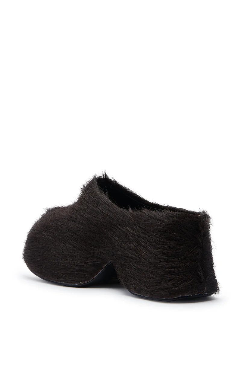 AZALEA WANG LEESHA CHOCOLATE PONY HAIR CLOG - Image 6