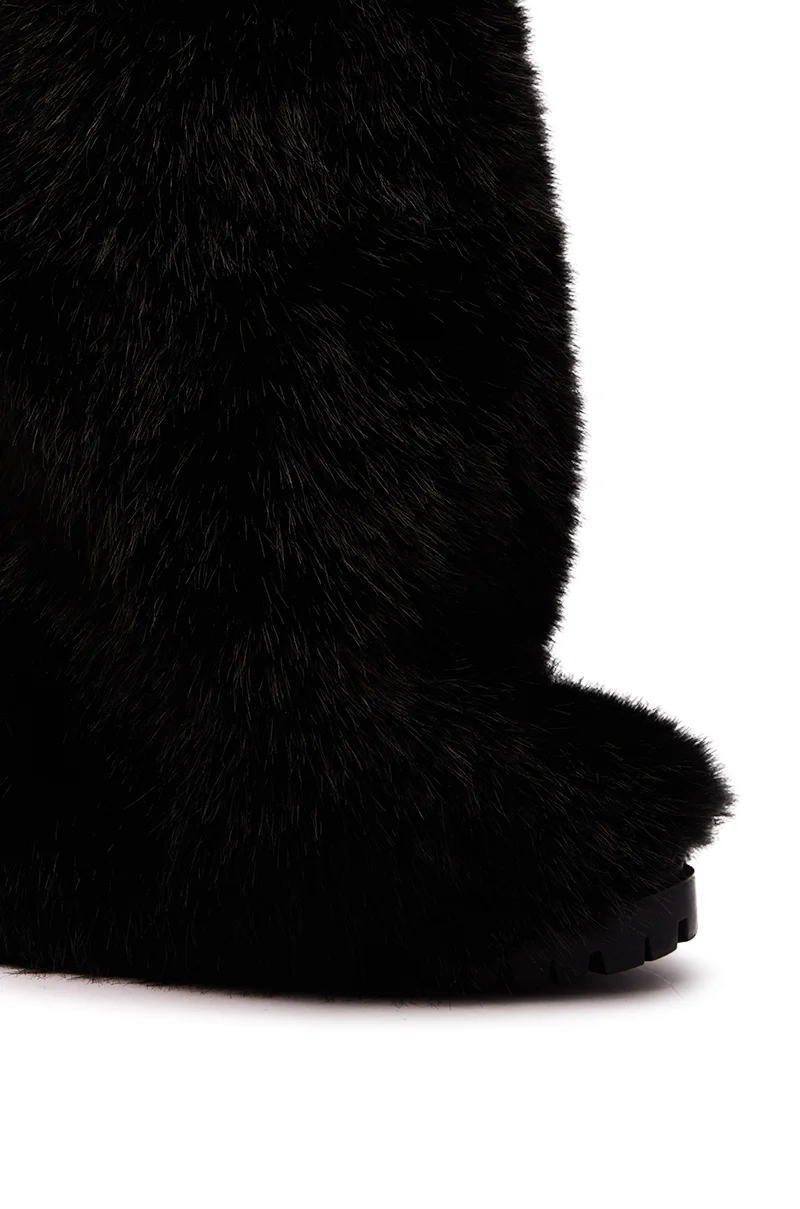 AZALEA WANG LISBOA BLACK FUR FOLD OVER BOOT - Image 6