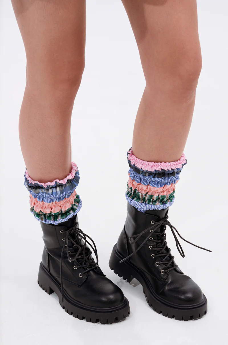 AZALEA WANG LUBNA BLACK FABRIC DETAIL BOOTIE - Image 2