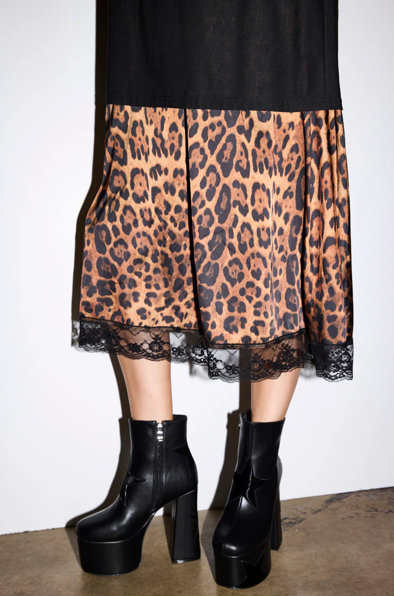 AZALEA WANG LUKYIE BLACK STAR DETAIL PLATFORM BOOTIE - Image 3