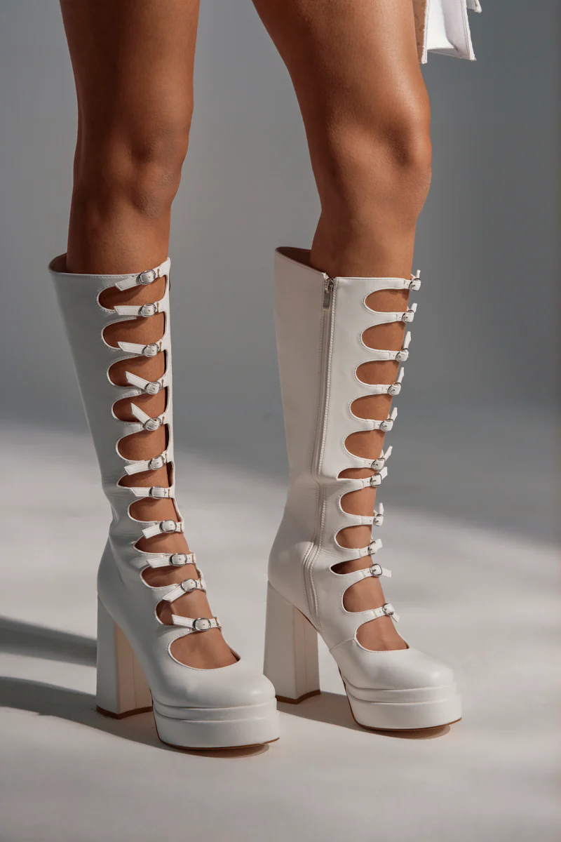 AZALEA WANG MARRIGOLD BOOT IN WHITE