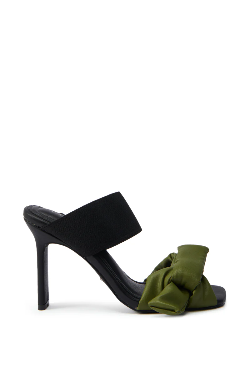 AZALEA WANG MENES BLACK PUFF DETAIL SANDAL - Image 4