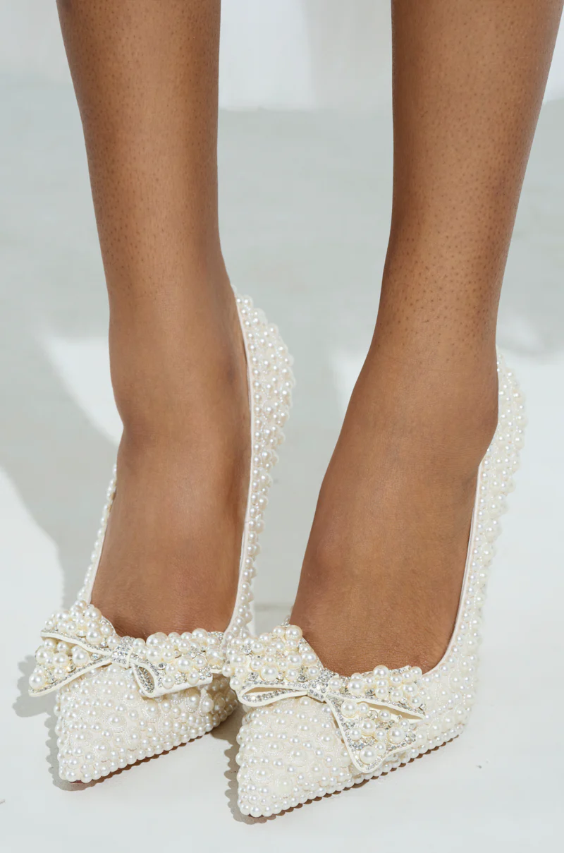 AZALEA WANG NAAMAH WHITE PEARL EMBELLISHED PUMP - Image 11