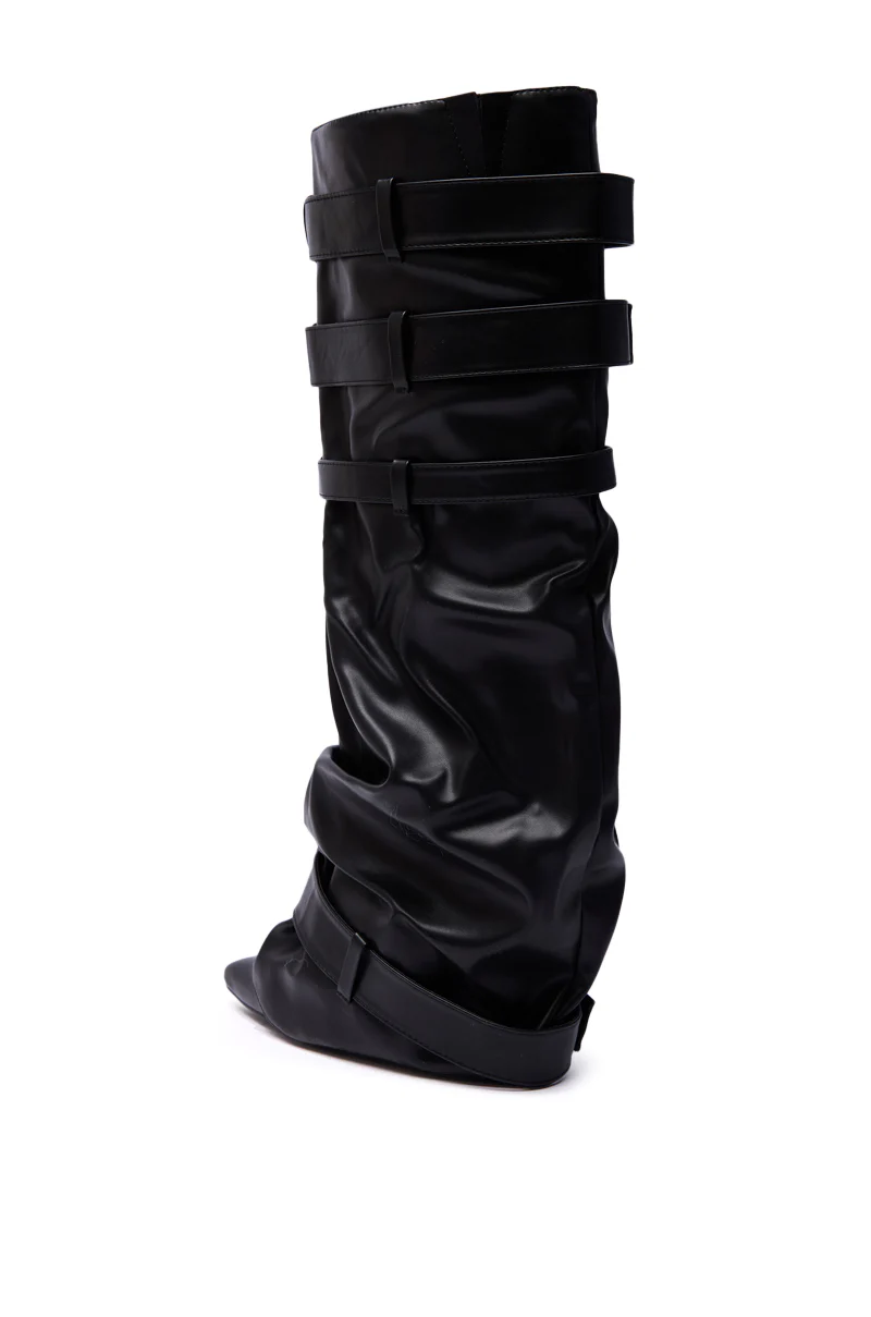 AZALEA WANG NEMIANA BLACK BELT AND BUCKLES DETAIL BOOT - Image 10