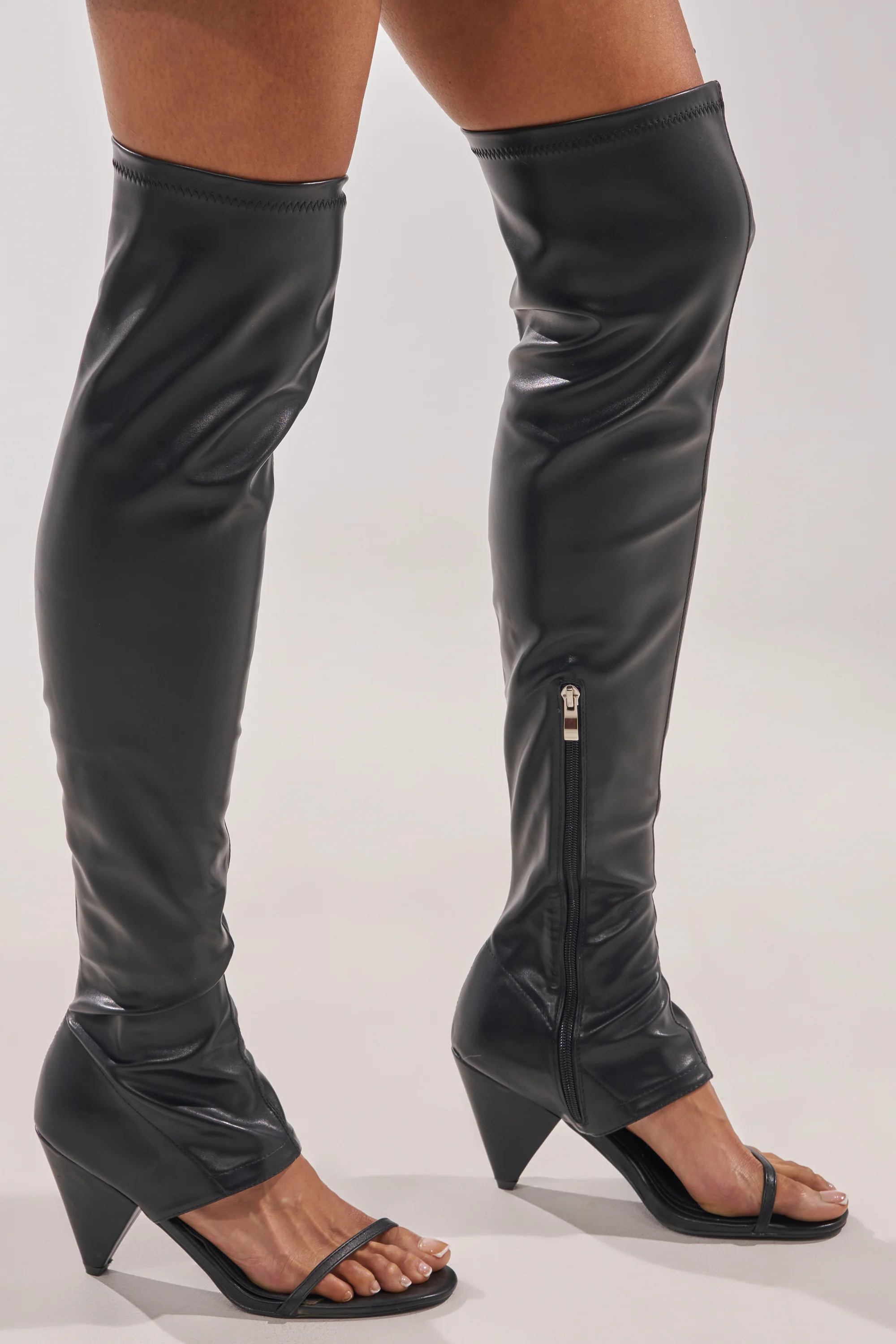 AZALEA WANG RAGNAR BLACK CHUNKY STRETCH PU OVER THE KNEE BOOT - Image 2