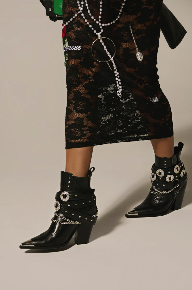 AZALEA WANG RIGGINS BLACK SILVER HARDWARE EMBELLISHED WESTERN BOOTIE