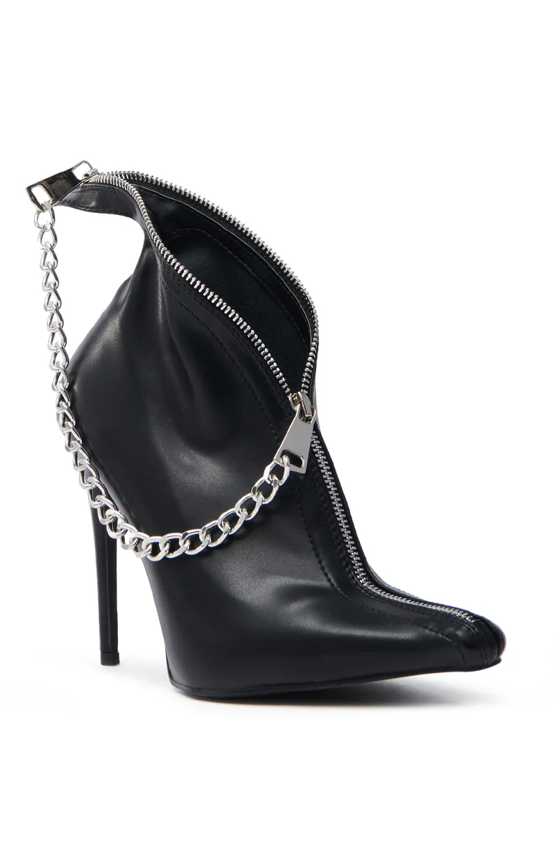 AZALEA WANG SAGITTA BLACK STILETTO PUMP - Image 4