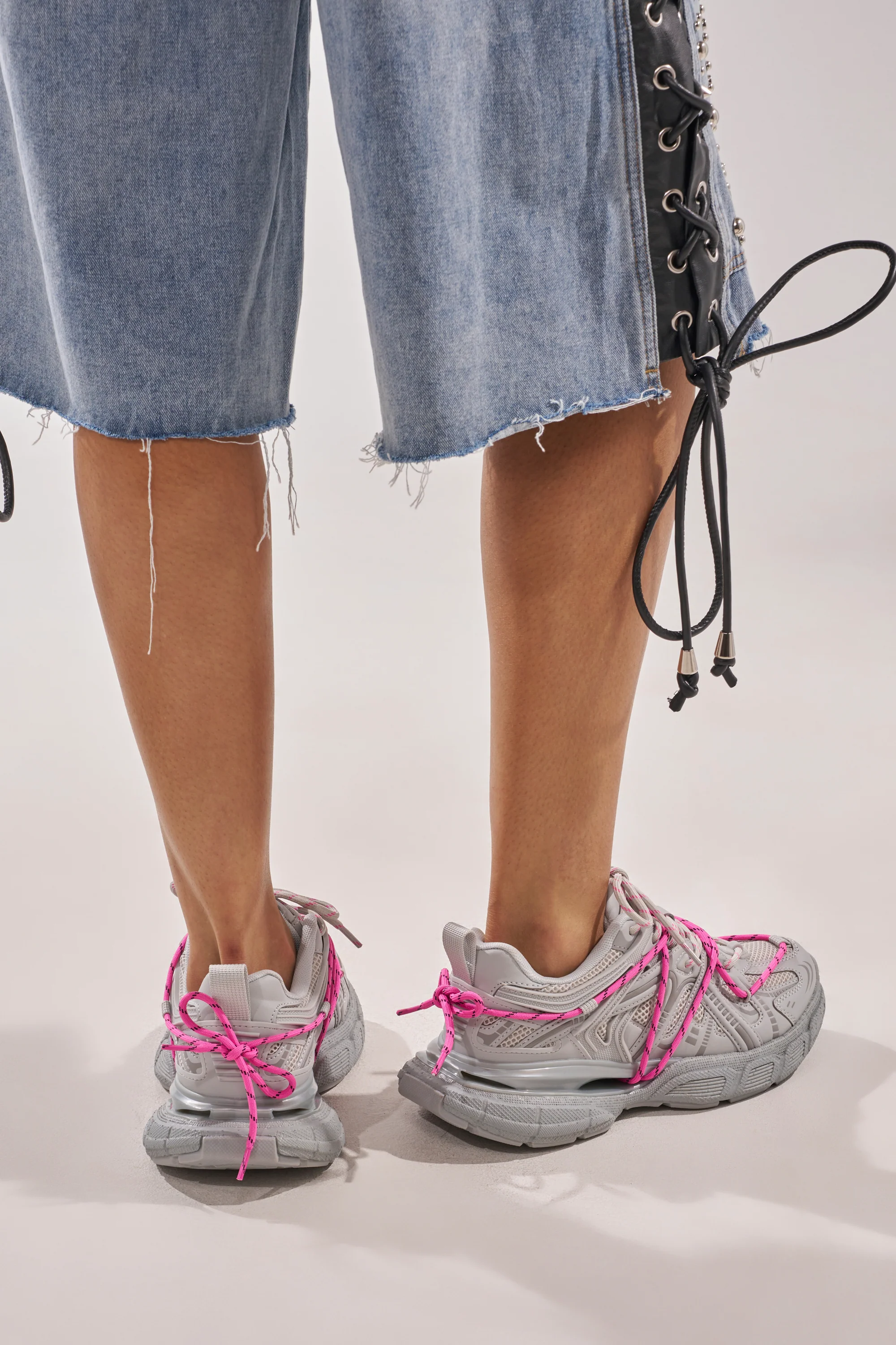 AZALEA WANG SATINE GREY LACE UP SNEAKER - Image 4
