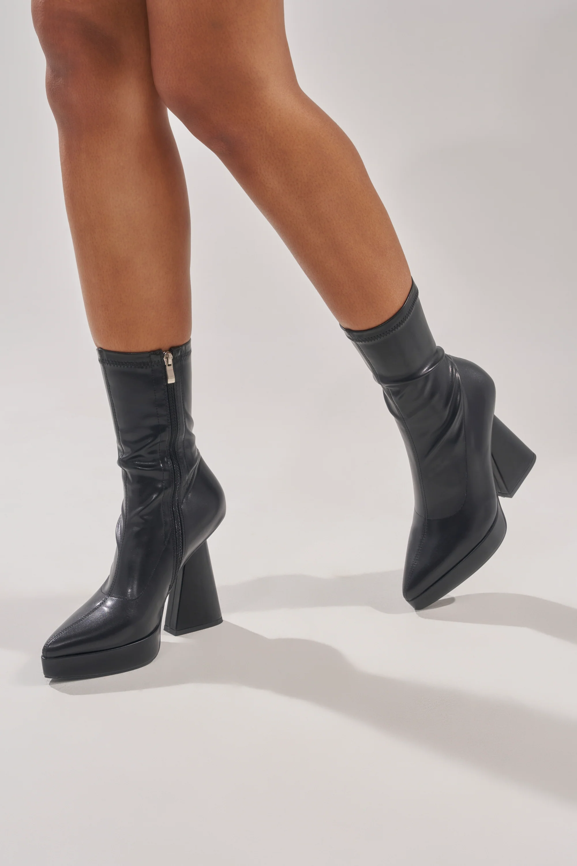 AZALEA WANG SAXTON BLACK PU CHUNKY POINTED TOE BOOTIE - Image 4