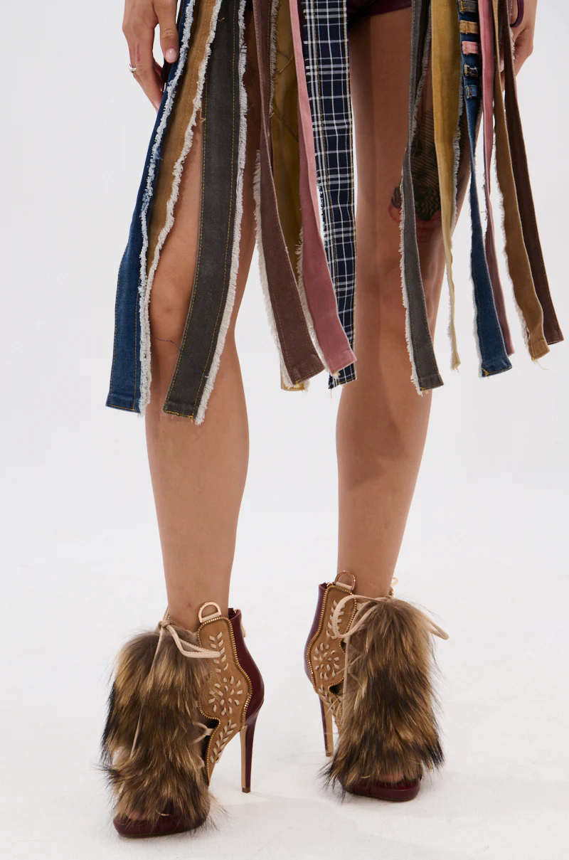AZALEA WANG SHAINY MULTI MATERIAL SANDAL - Image 4