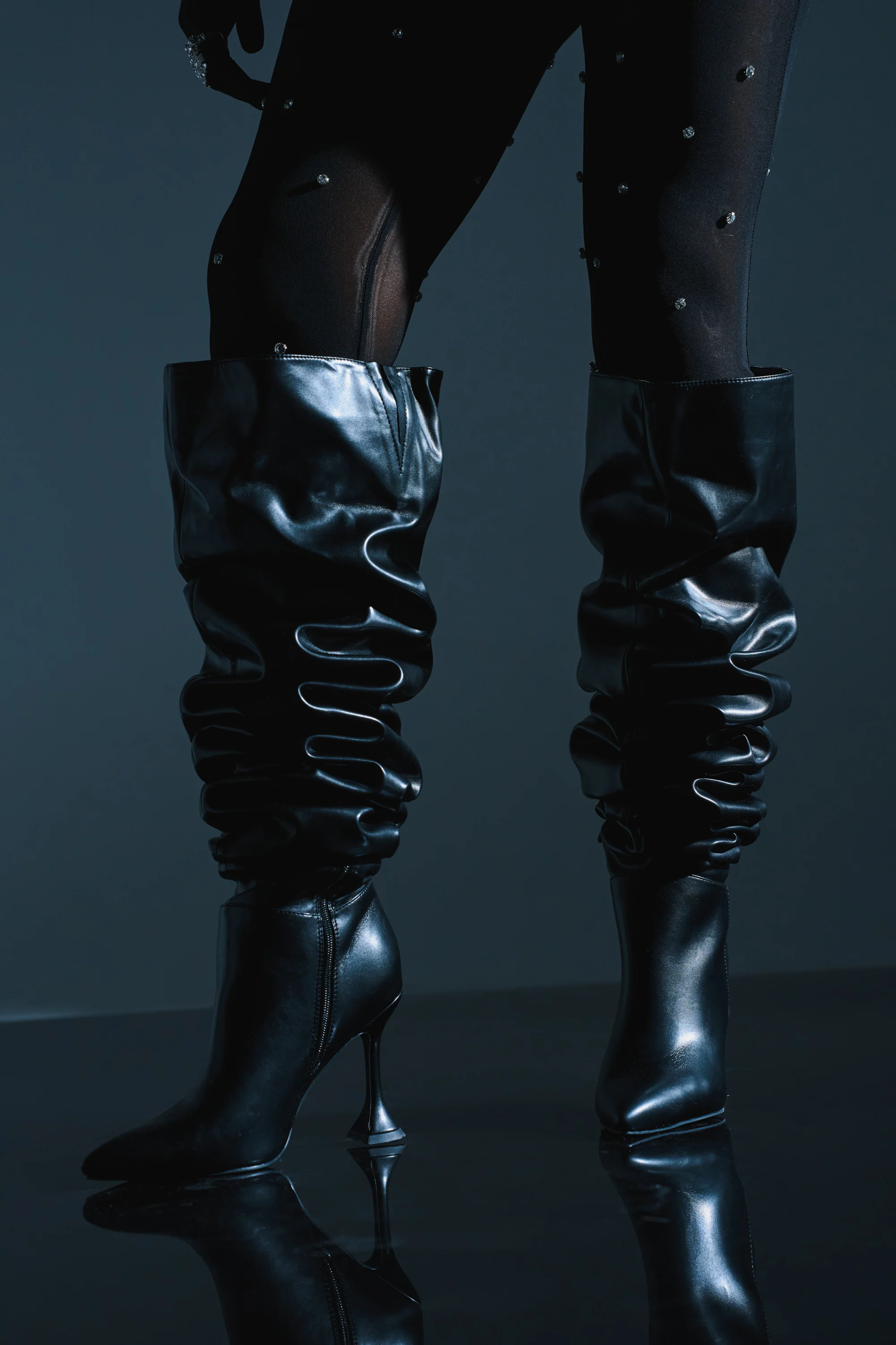 AZALEA WANG STEPHAN BLACK BOOT - Image 3