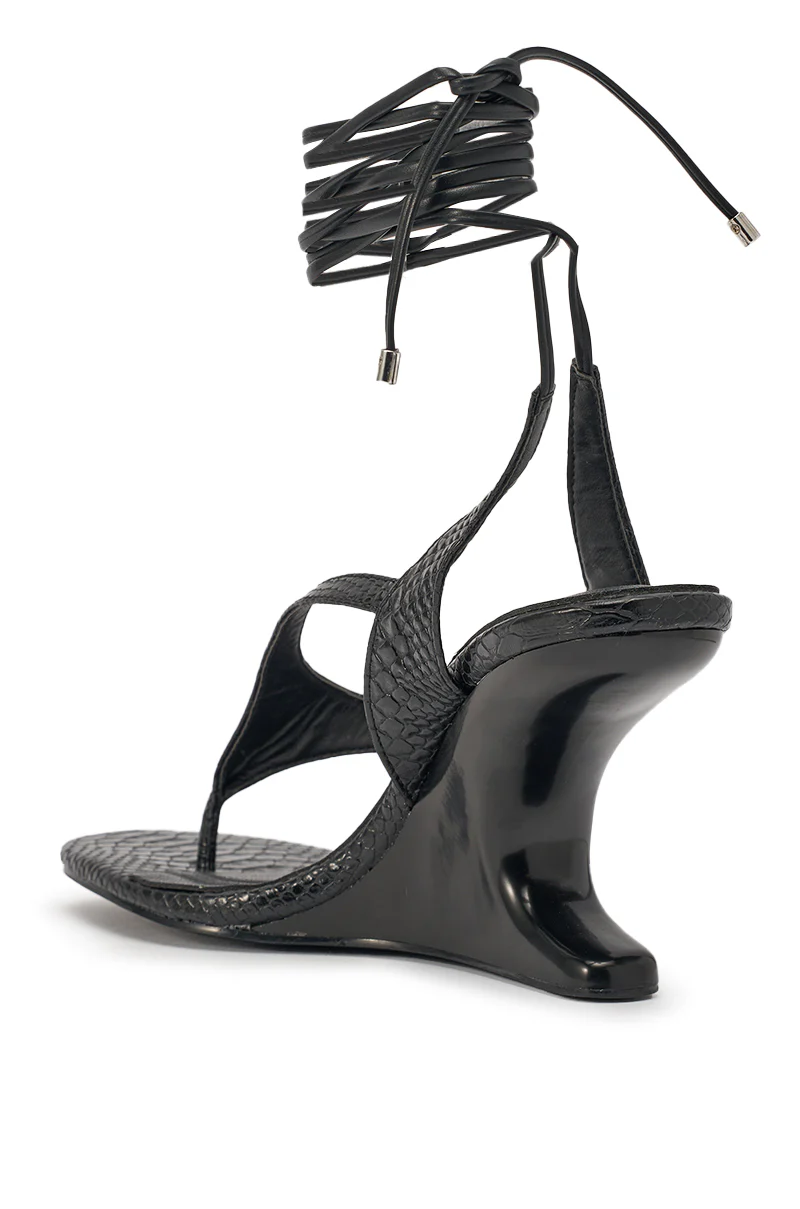 AZALEA WANG TAMSIN BLACK CROC NOVELTY WEDGE STRAP SANDAL - Image 6