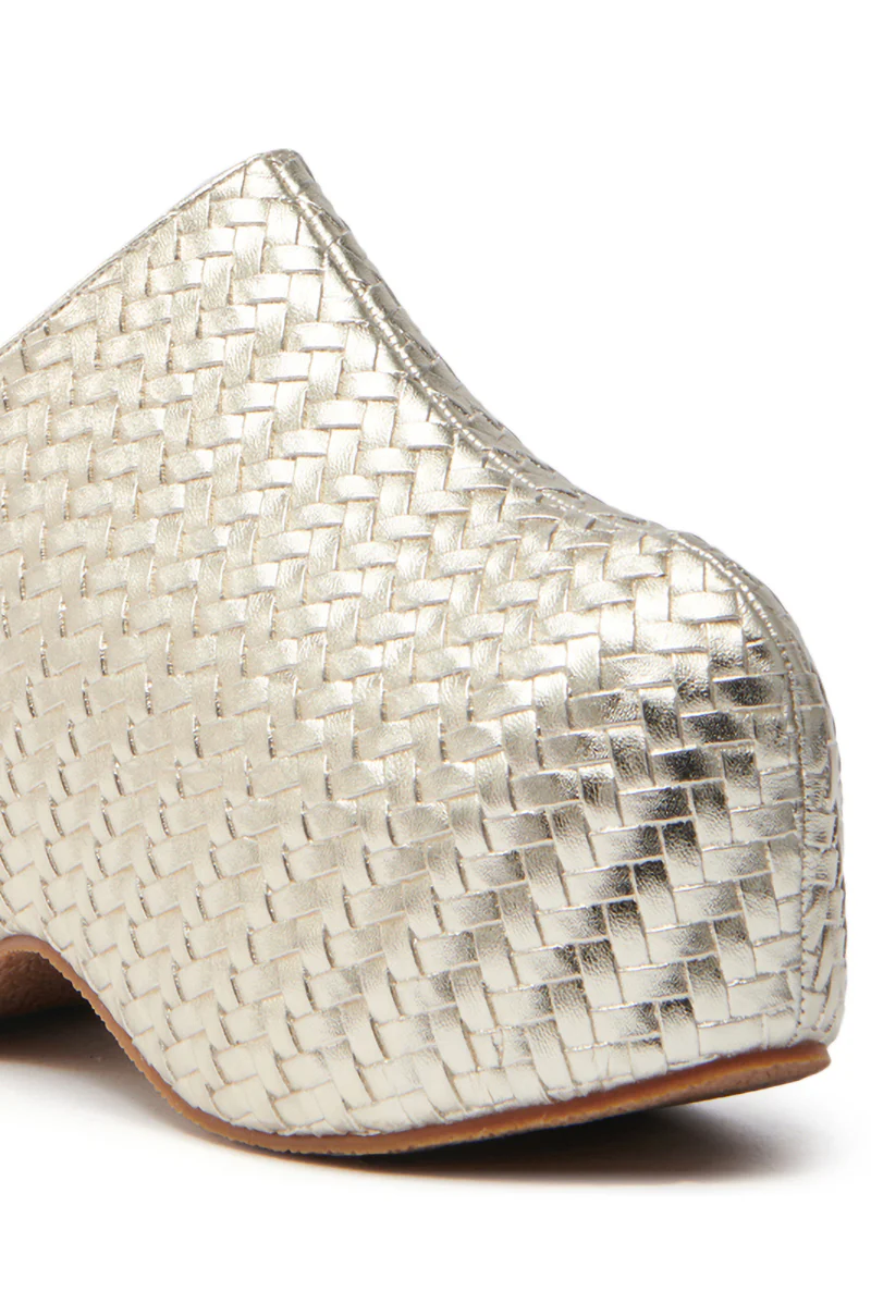 AZALEA WANG TEATREE GOLD WOVEN CLOG - Image 6