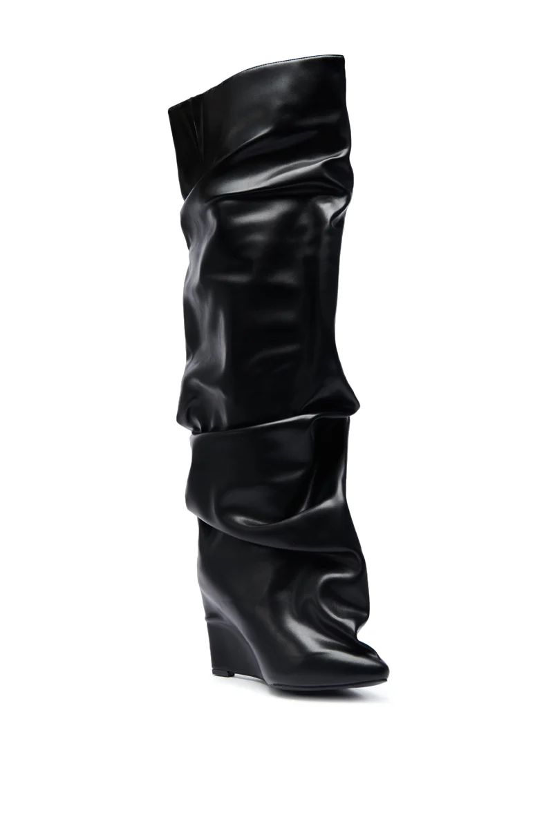 AZALEA WANG TEUILA BLACK RUCHED WEDGE BOOT - Image 10