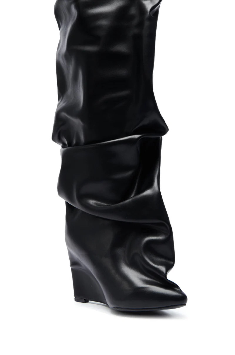 AZALEA WANG TEUILA BLACK RUCHED WEDGE BOOT - Image 12
