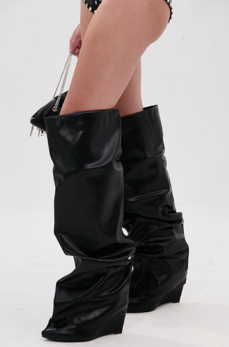 AZALEA WANG TEUILA BLACK RUCHED WEDGE BOOT - Image 7